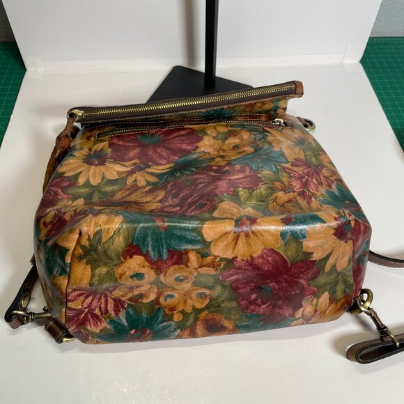 Patricia Nash Tan Purple Blue Floral Daisy Luzille Convertible Backpack Leather - Picture 10 of 10
